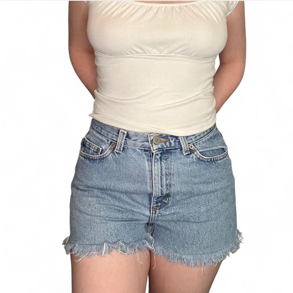 Ralph Lauren Frayed Denim Shorts Size 4 Light Wash - Picture 1 of 11
